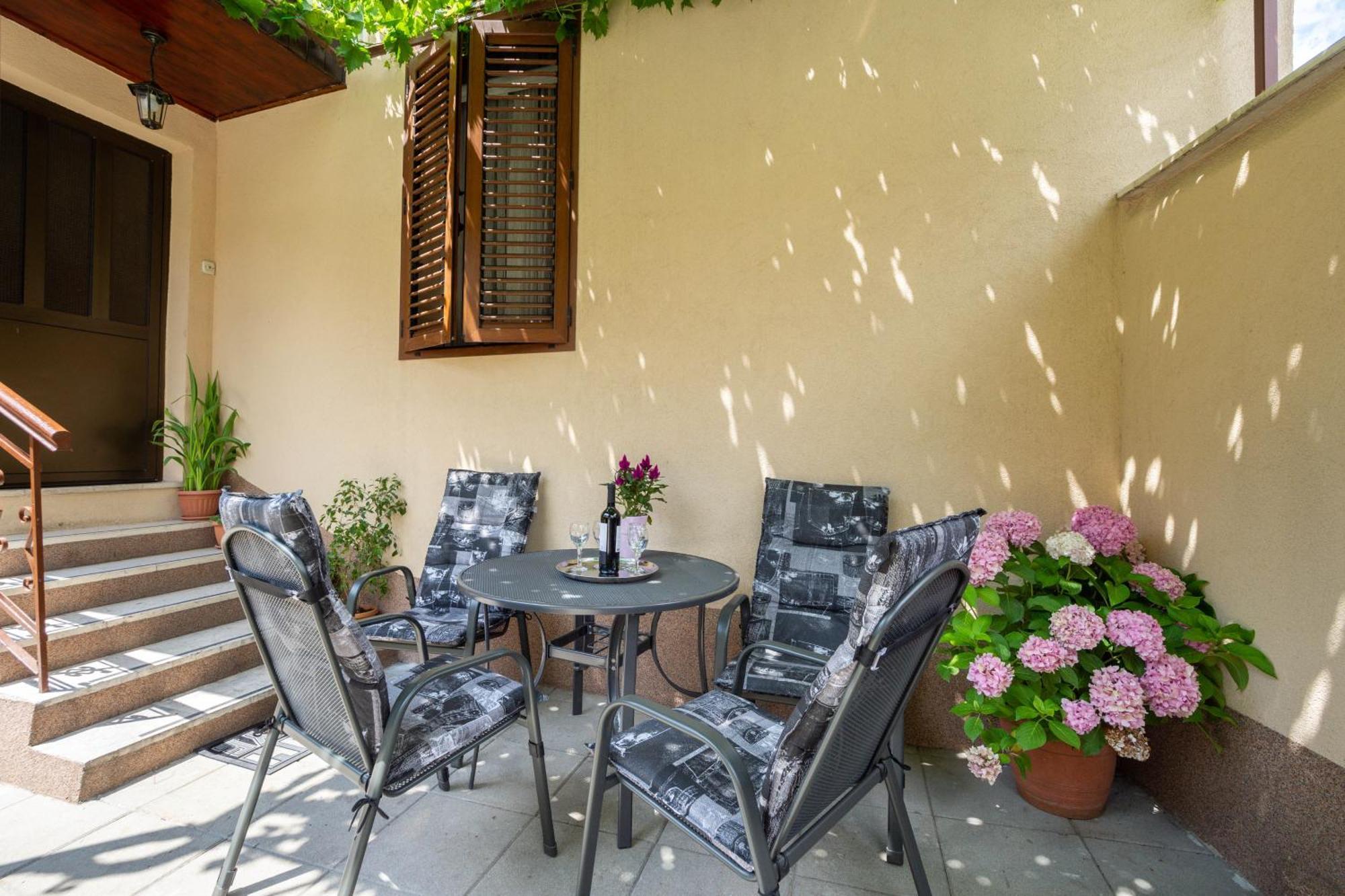 Antique Garden Villa Split Exterior photo
