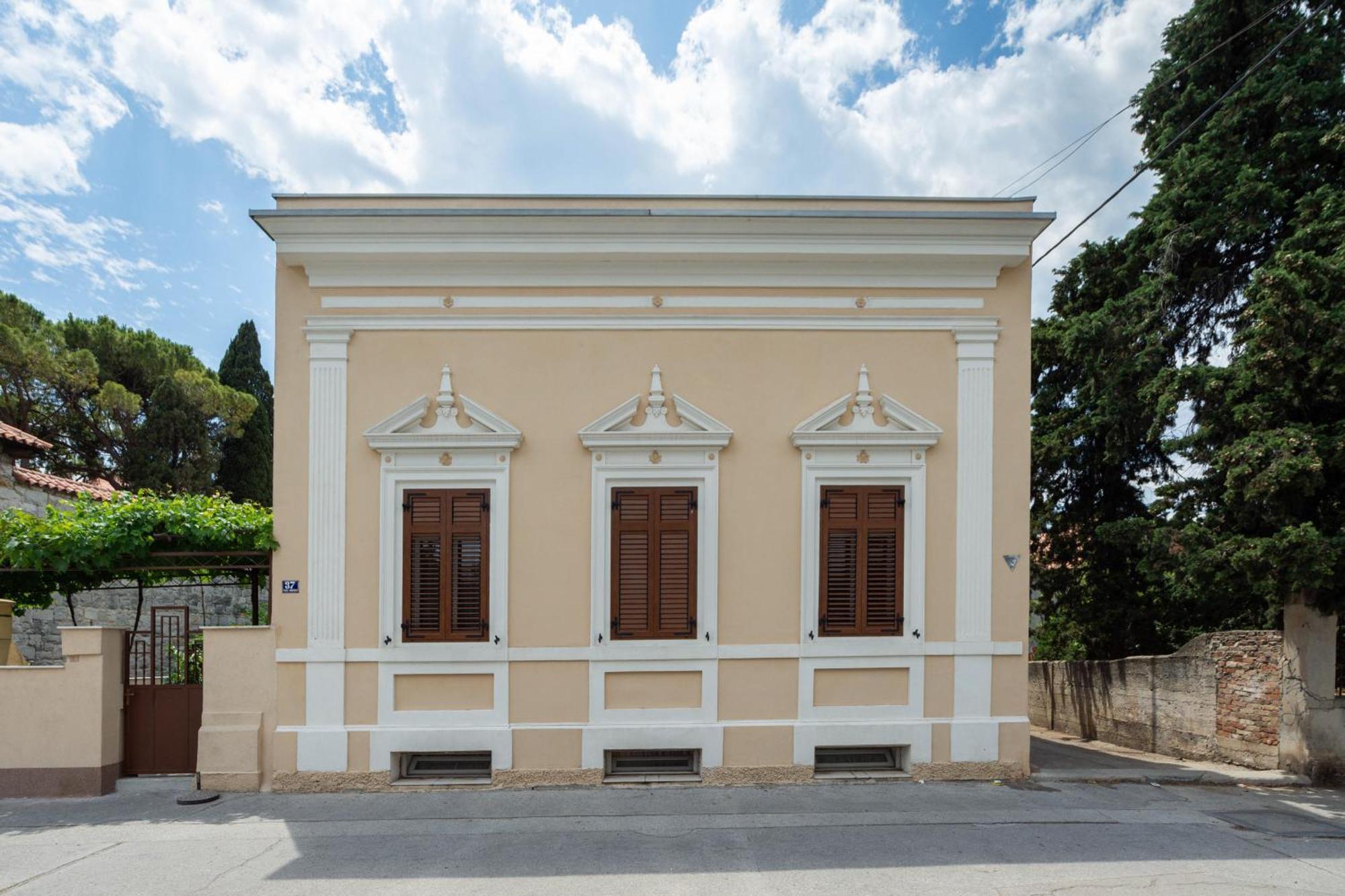 Antique Garden Villa Split Exterior photo