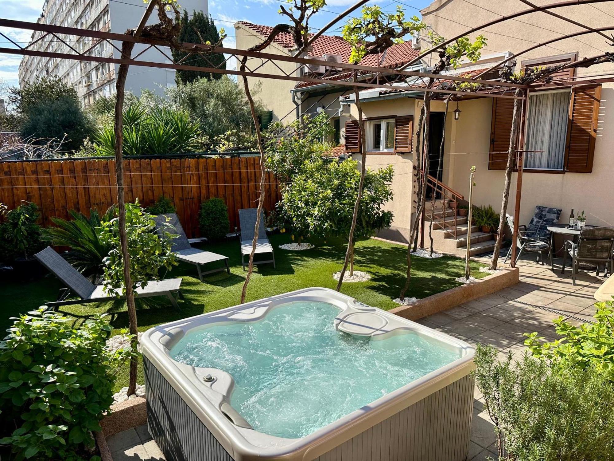 Antique Garden Villa Split Exterior photo